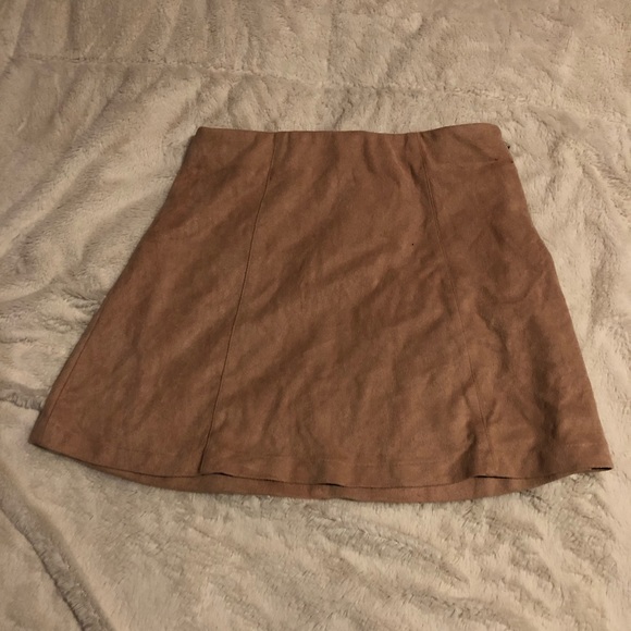 Suede pink skirt - Picture 3 of 4